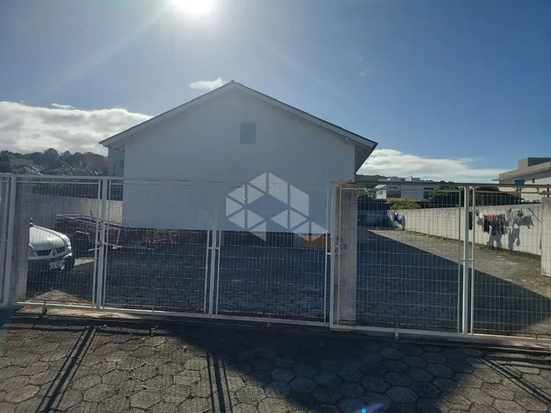 Casa residencial de 40 m² com 2 quartos e 1 vaga — photo 21