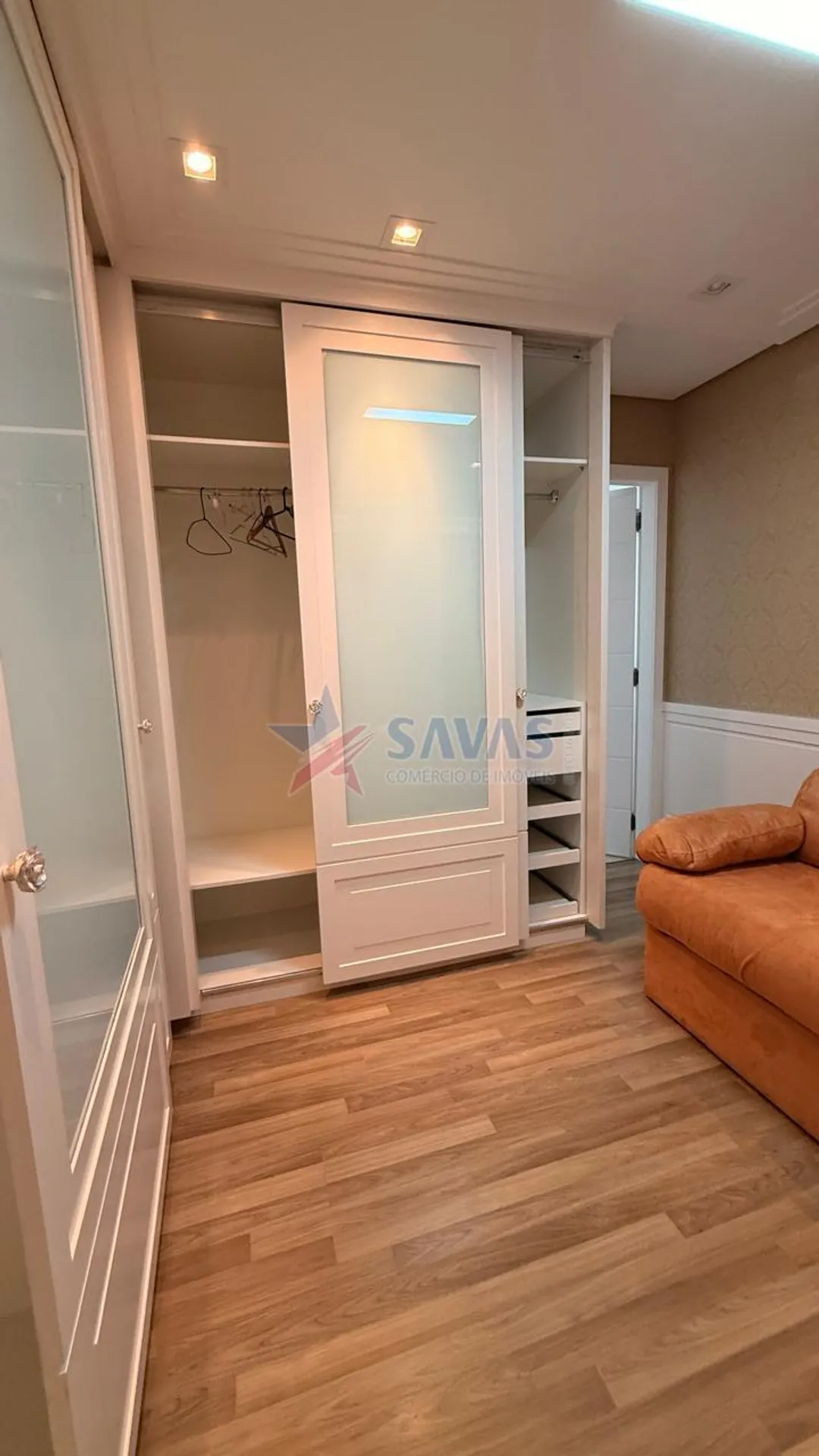 Apartamento amueblado con 3 suites y 2 plazas de garaje — photo 27