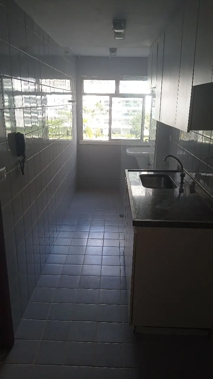 Glass-enclosed balcony in a 2-bedroom apartment, 78 m² — photo 2