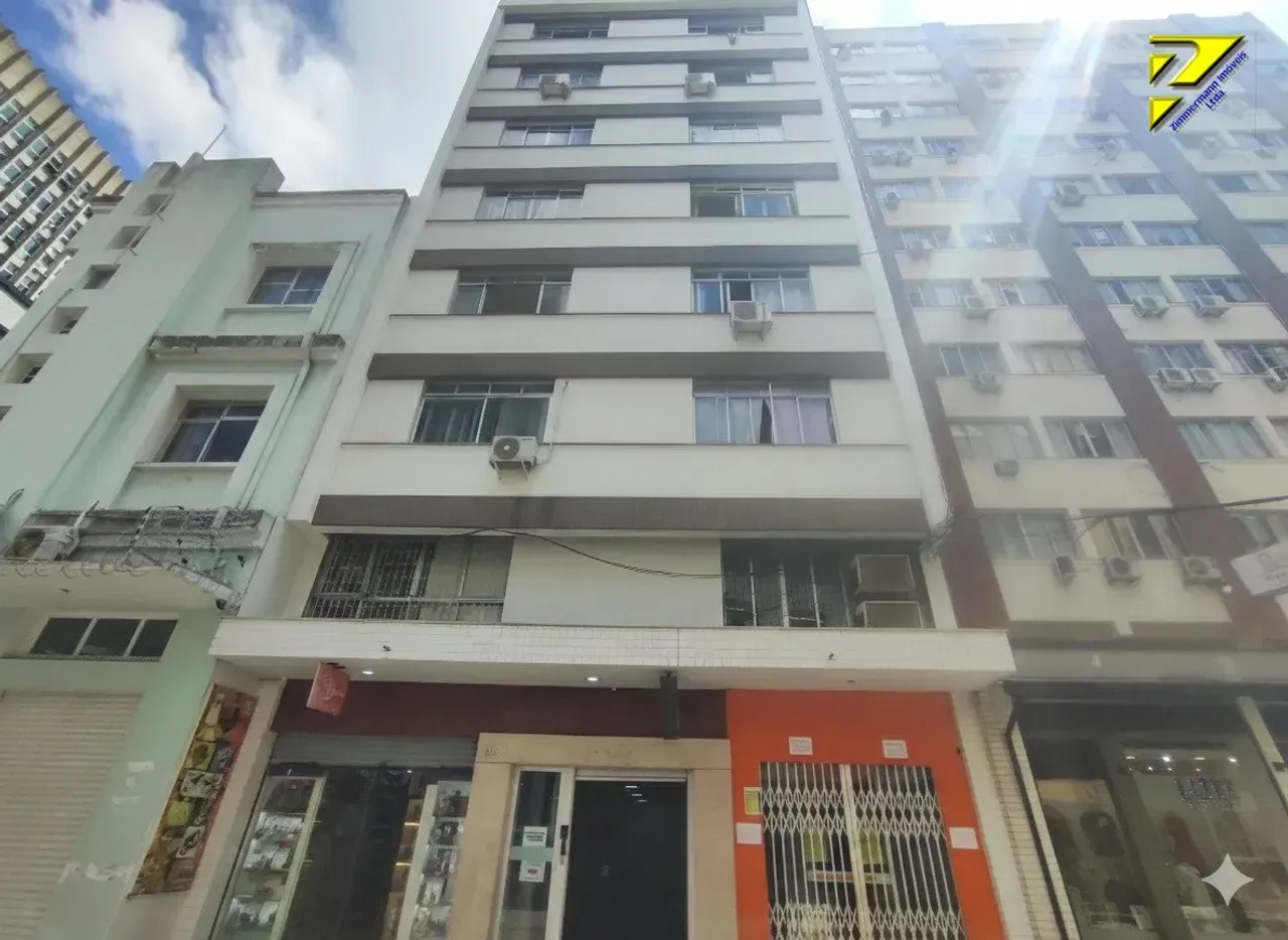 Apartamento com 2 quartos e cozinha fechada — photo 9
