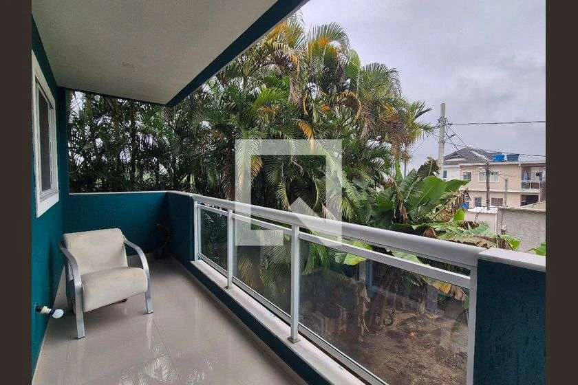 Condominium house with 4 bedrooms and a gas stove — photo 17