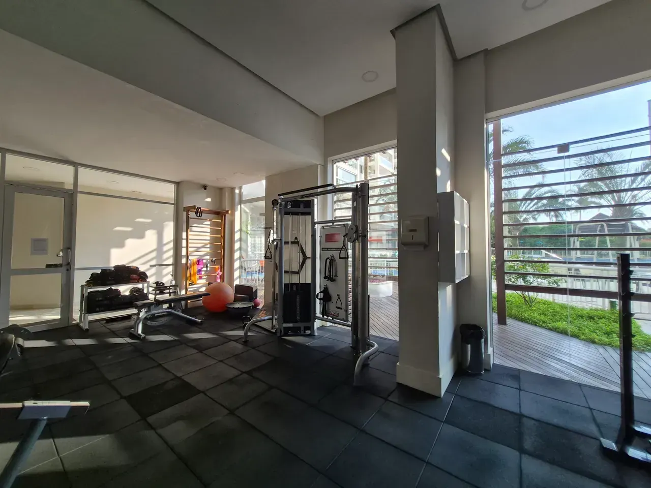Duplex with 225 m², 3 bedrooms, and open-plan kitchen — photo 60