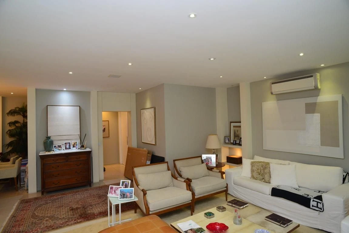 Furnished apartment with 4 en-suites and 5 bathrooms — photo 23