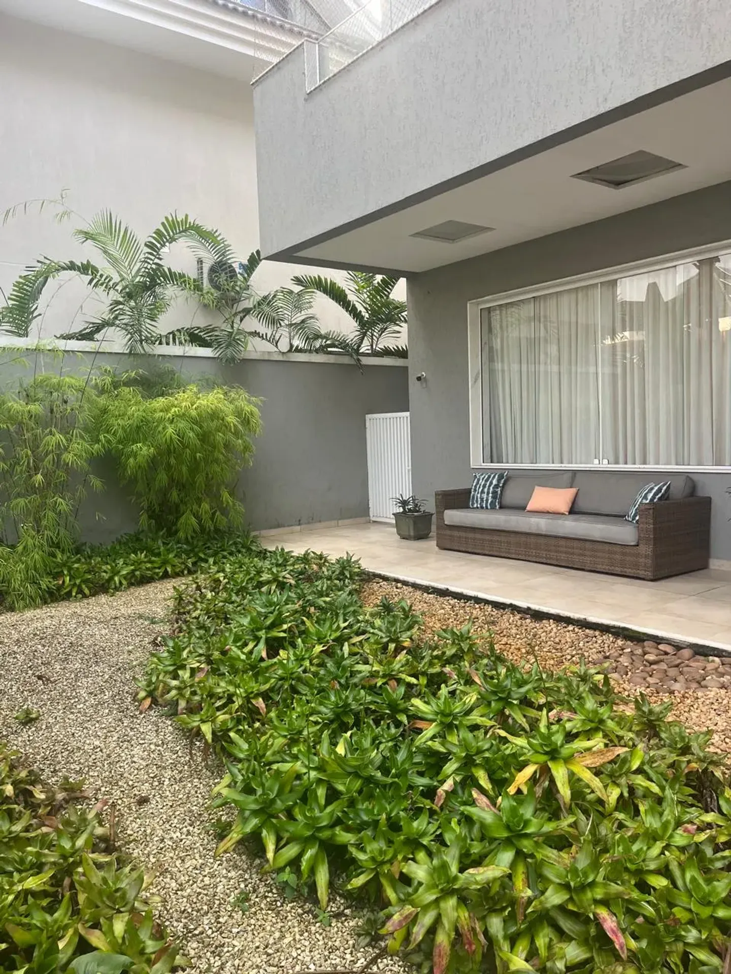 Furnished house with 5 en-suite bedrooms and 630 m² — photo 59