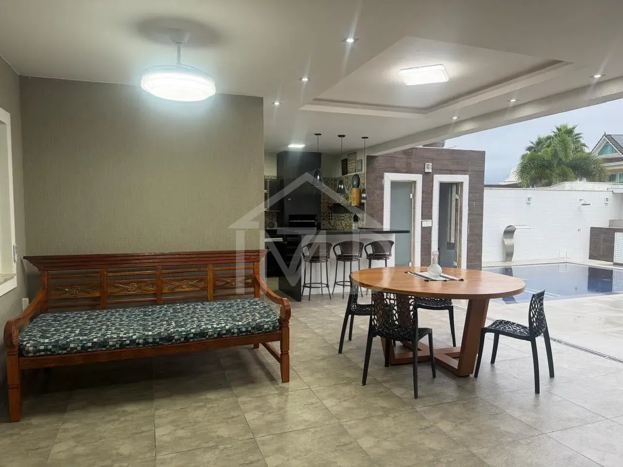 Unfurnished house with 4 bedrooms and 5 baths — photo 26