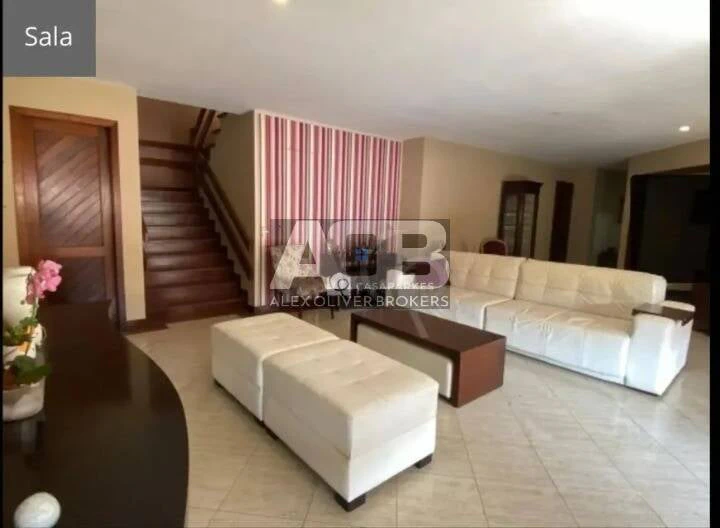 Furnished house with 5 en-suite bedrooms and a balcony — photo 8