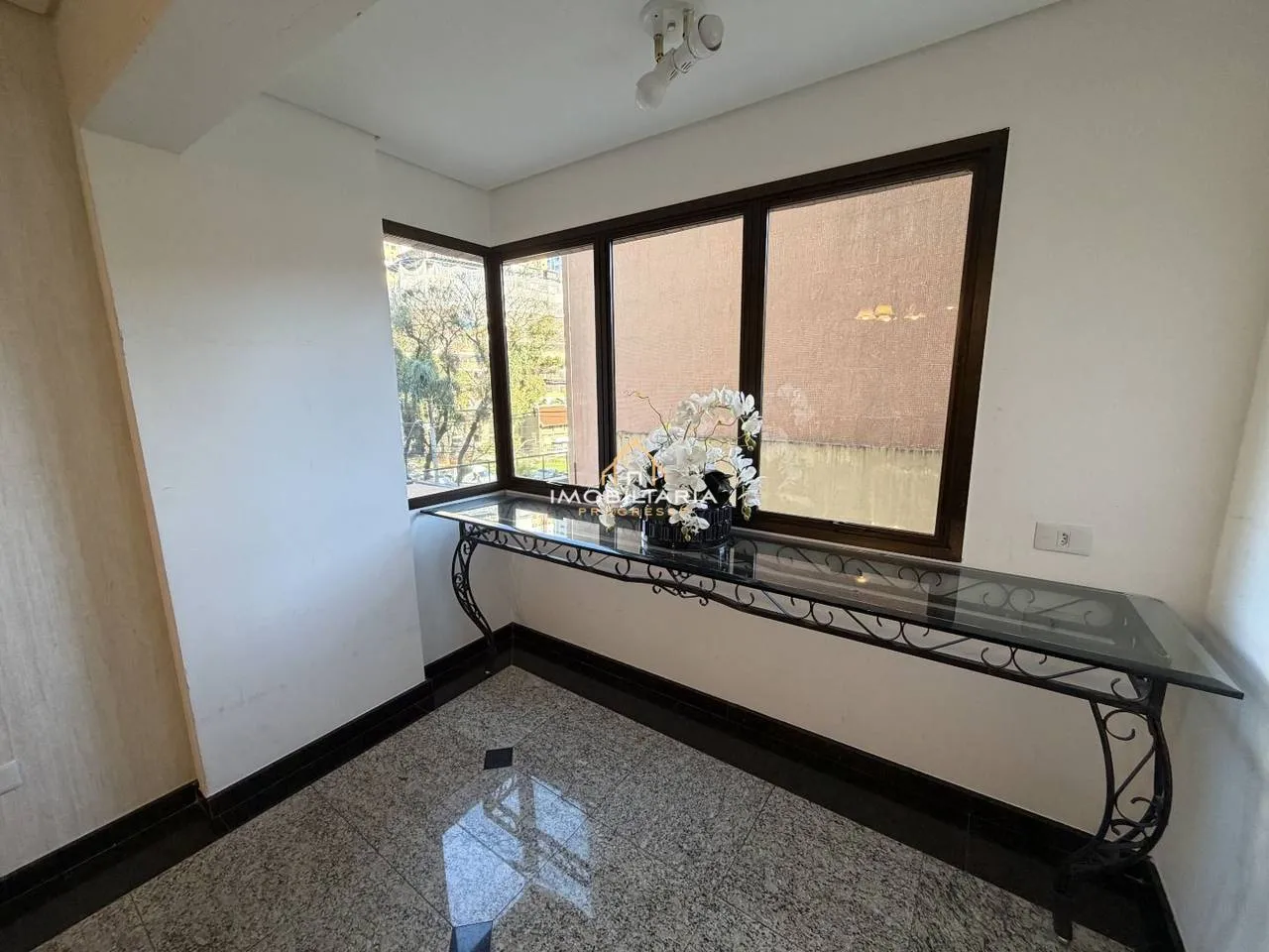 3-bedroom apartment with a home office in Curitiba — photo 10