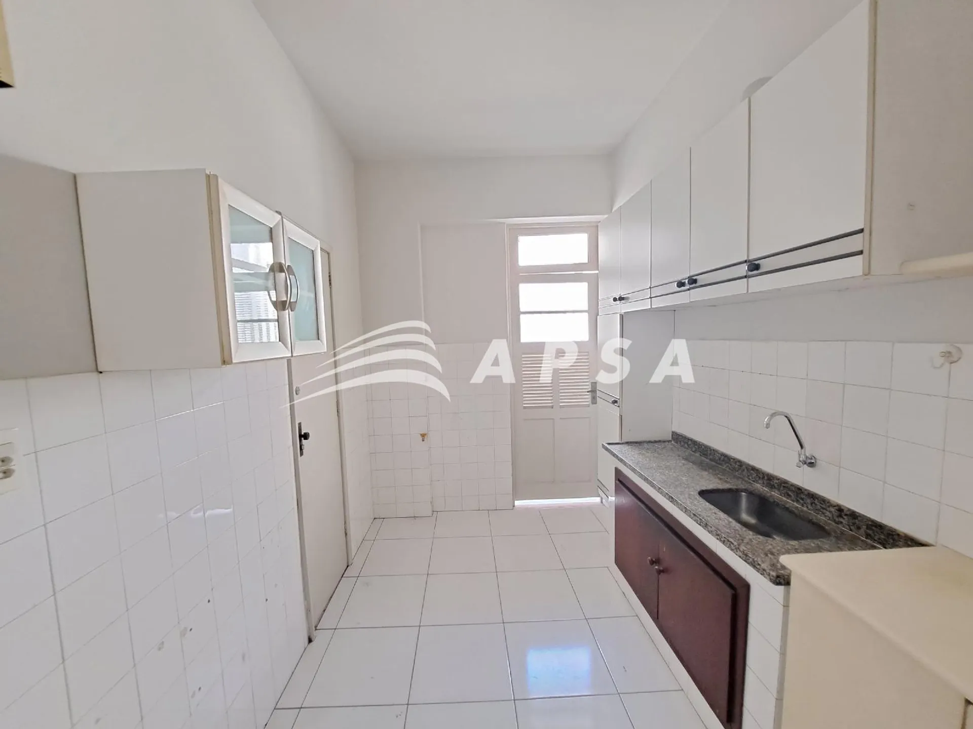 2-bedroom apartment with a washing machine in Rio de Janeiro — photo 2