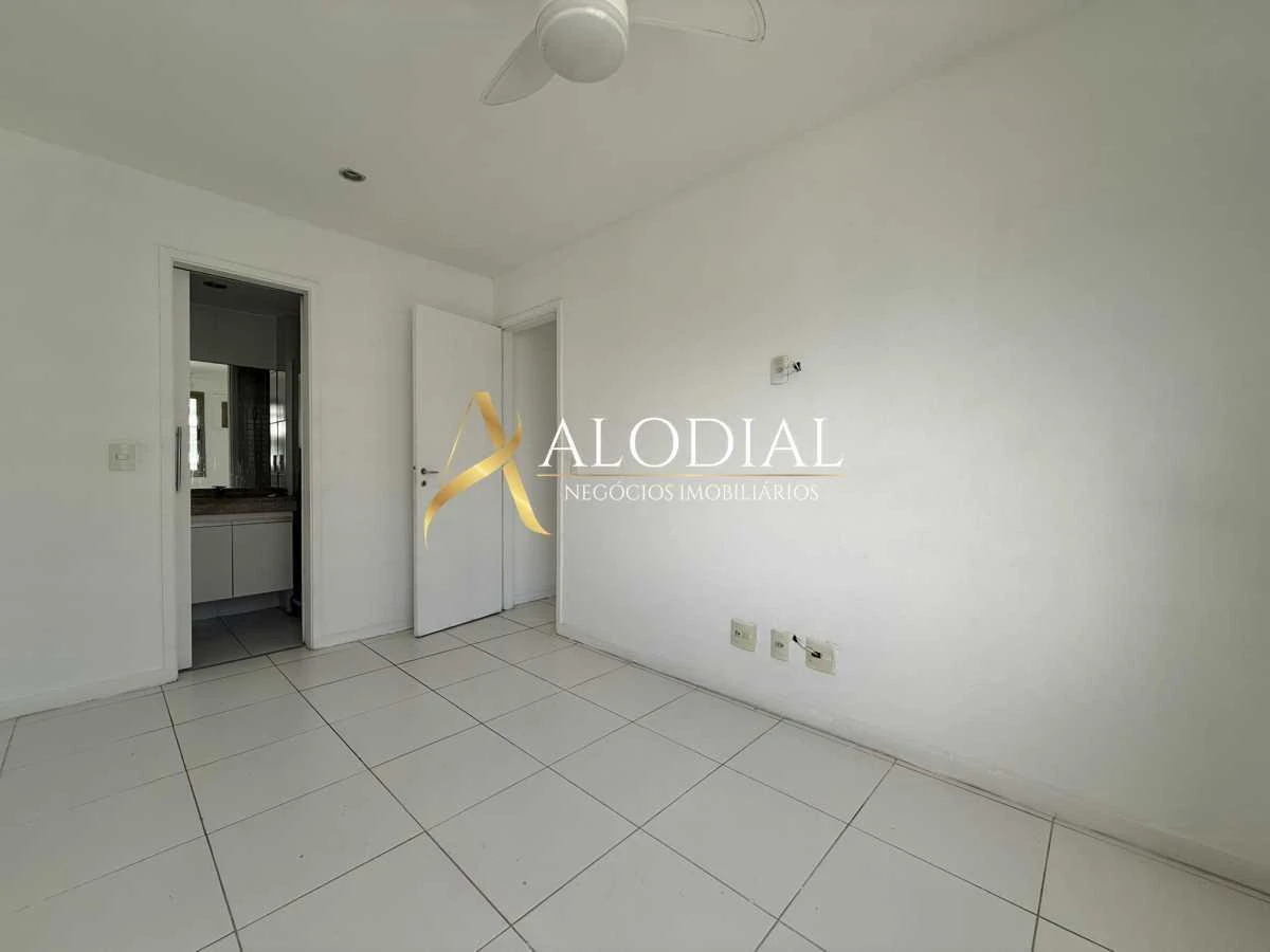 60 m² apartment with 2 bedrooms and 2 bathrooms — photo 11