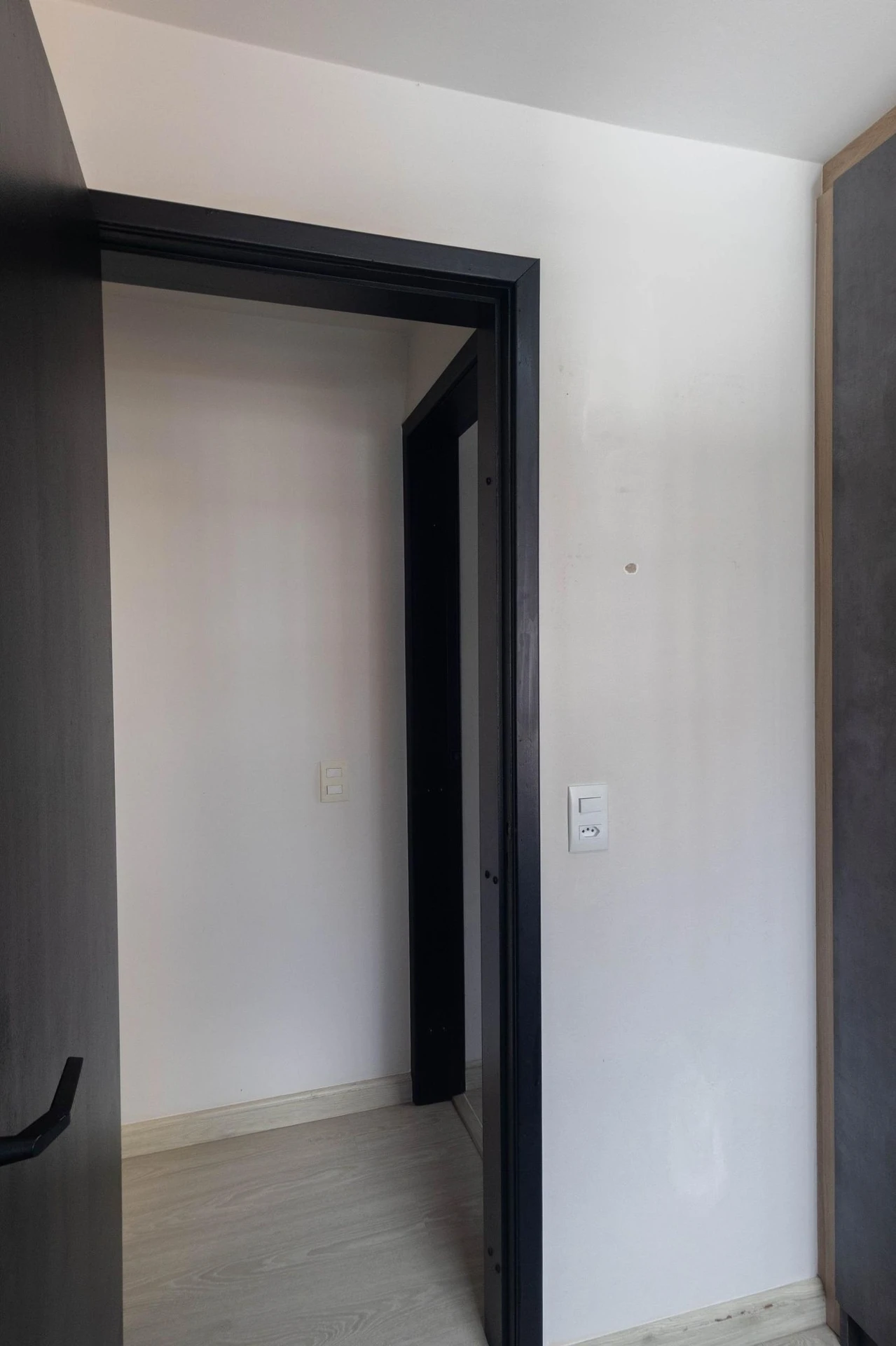 One-bedroom apartment with a washing machine in Curitiba — photo 18