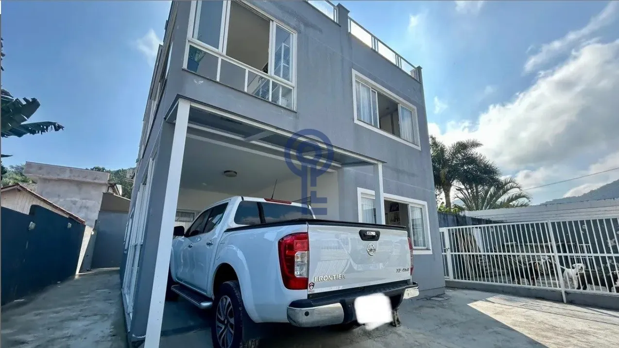 Furnished house with 5 bedrooms and 4 parking spots — photo 11
