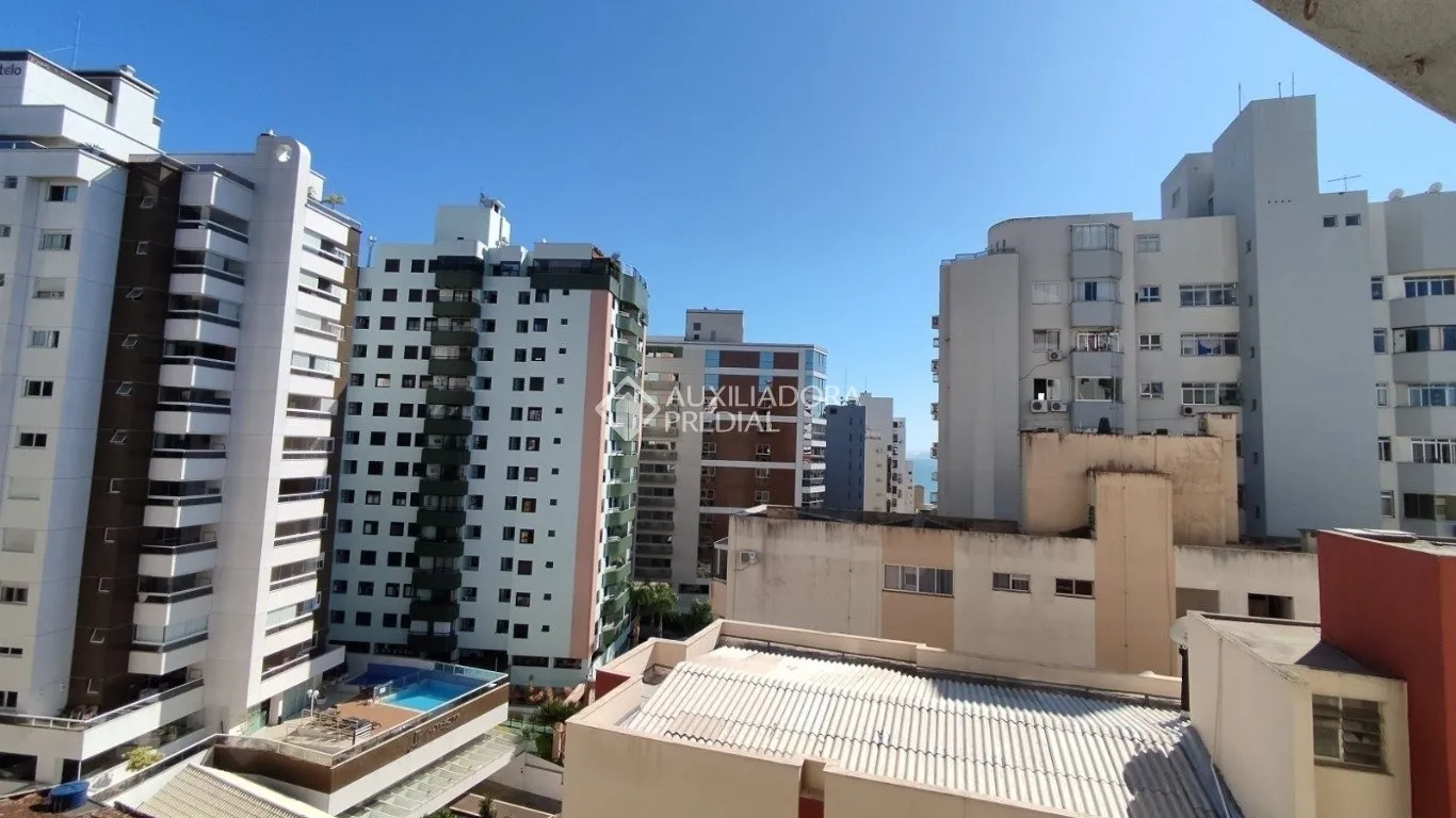 Apartamento amueblado de 4 dormitorios, 296 m², 3 plazas — photo 11