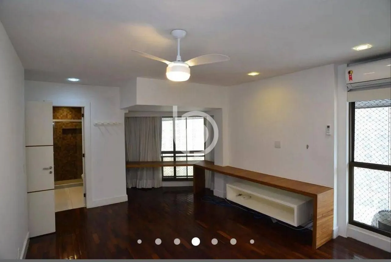 4-bedroom apartment with a closed kitchen and gas stove — photo 20