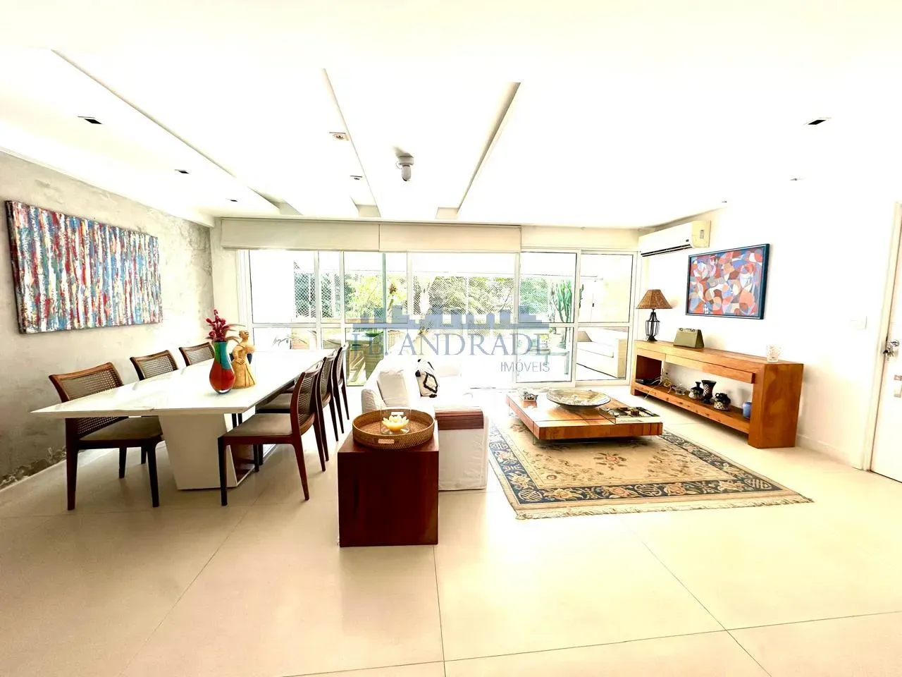Furnished apartment, 400 m², with a glass-enclosed balcony — photo 6