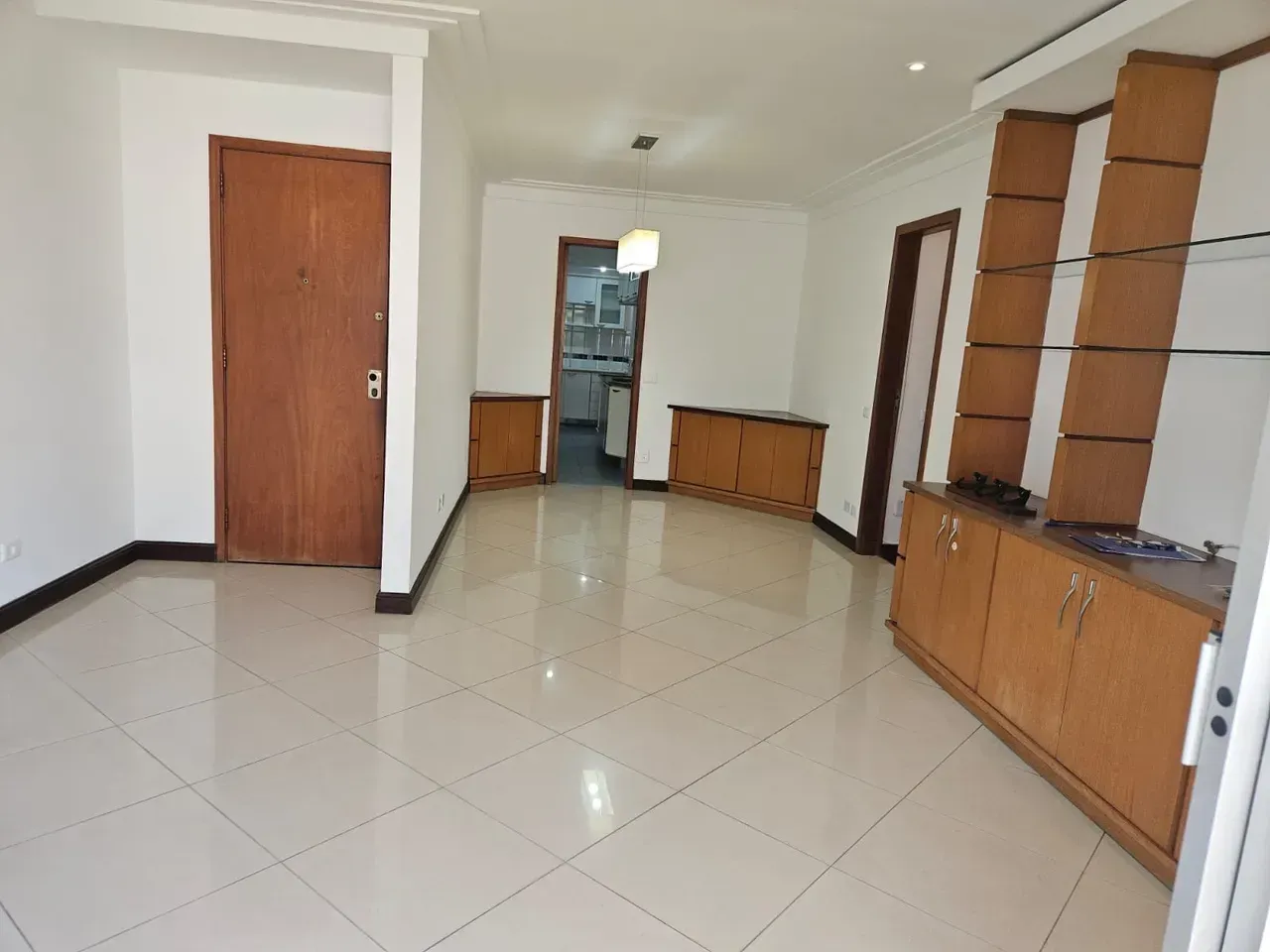 3-bedroom apartment with 2 parking spots and a view — photo 9