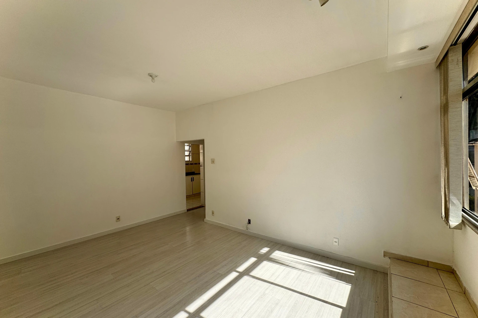 Квартира: 2 спальні, 1 з власною ванною кімнатою, 71 м² — photo 3