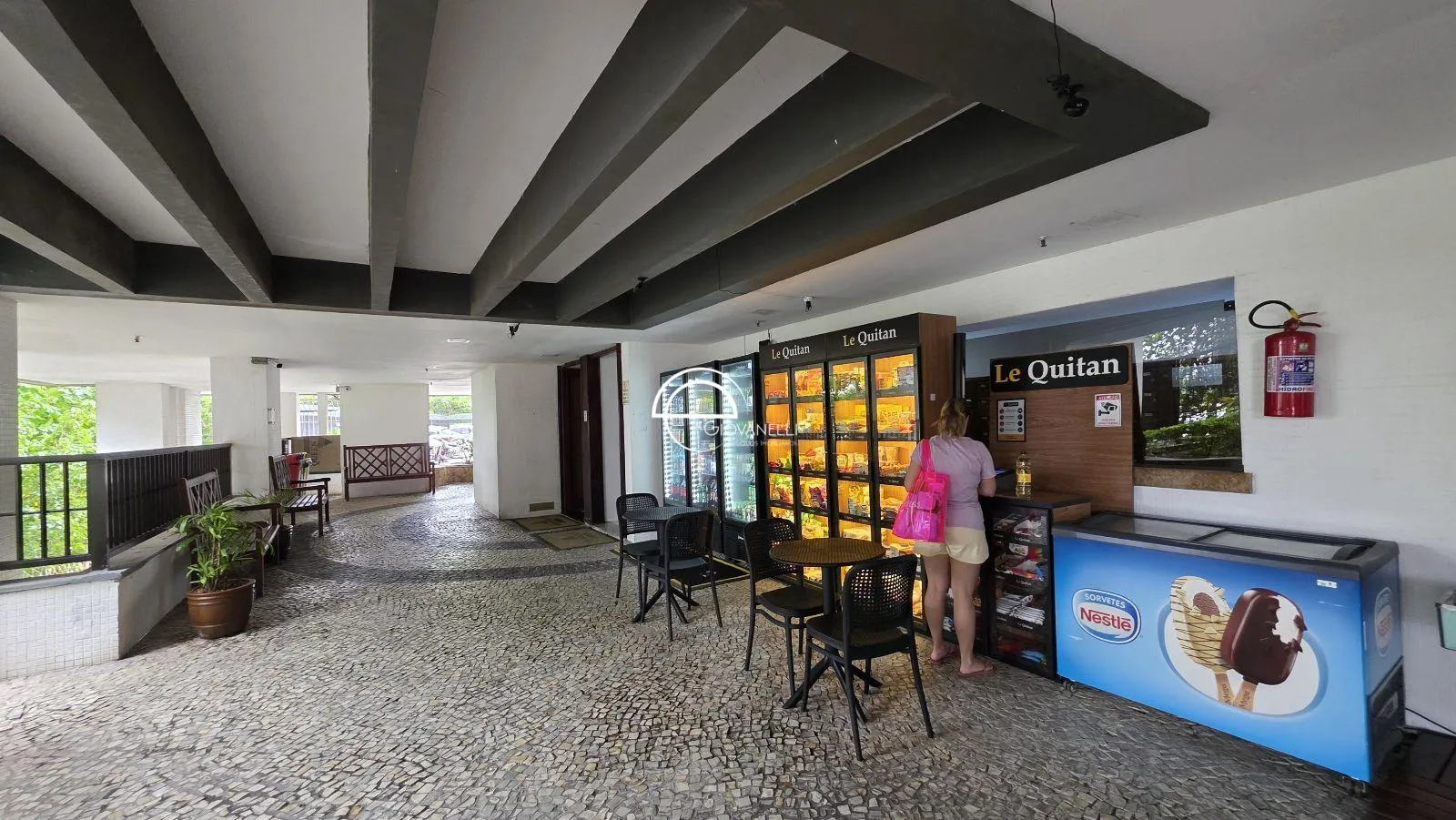 92 m² apartment with a water view and a washing machine — photo 16