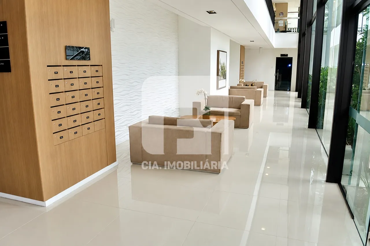 3-bedroom apartment in a building with a gym — photo 32