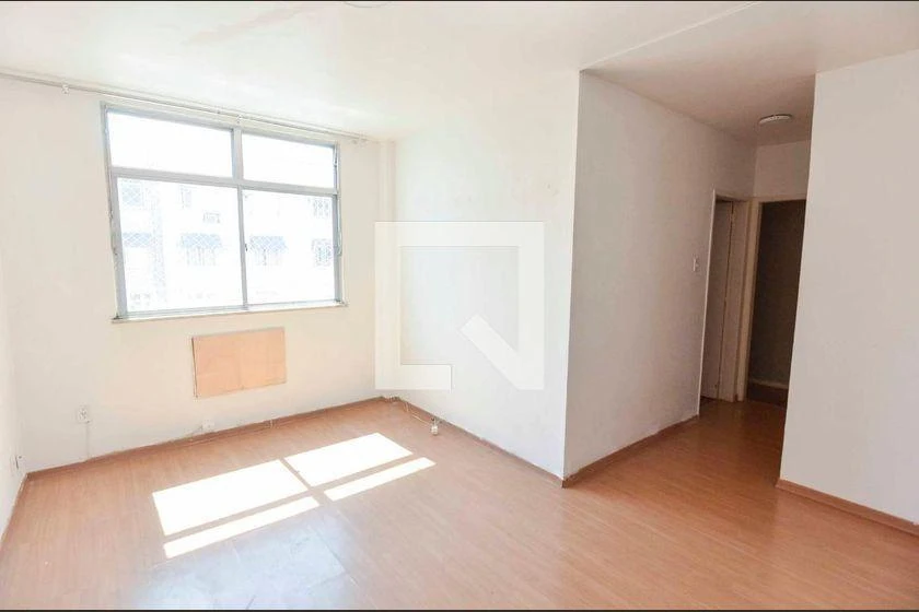 Departamento de 2 dormitorios con piso de madera o laminado — photo 11