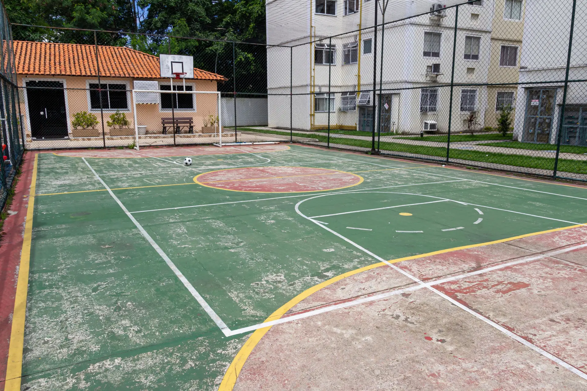 Apartamento mobiliado de 2 quartos em condomínio com piscina — photo 69