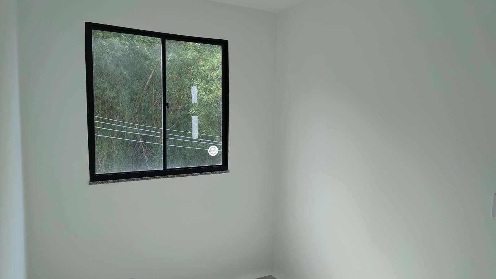 2-bedroom apartment with 1 bathroom and no parking — photo 17