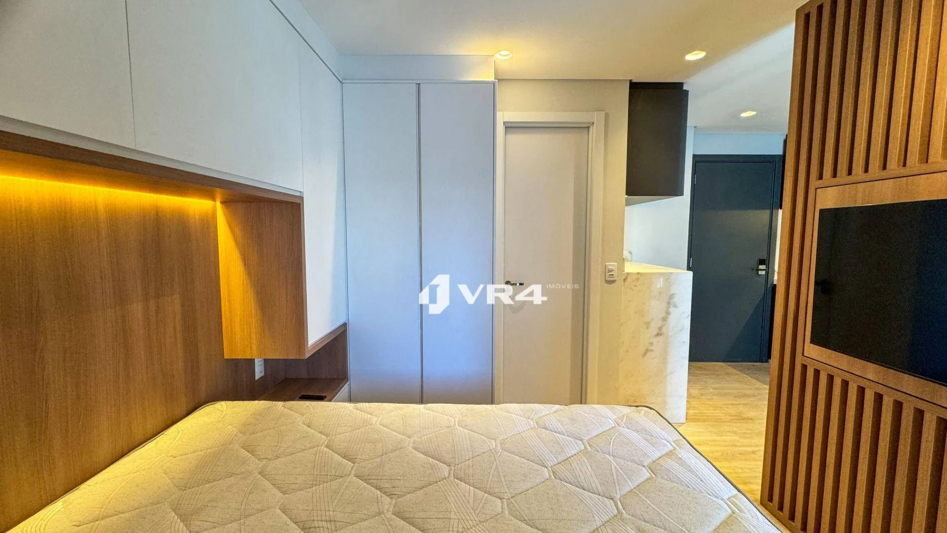 Мебльована студія з 1 спальнею та 29 м² — photo 16