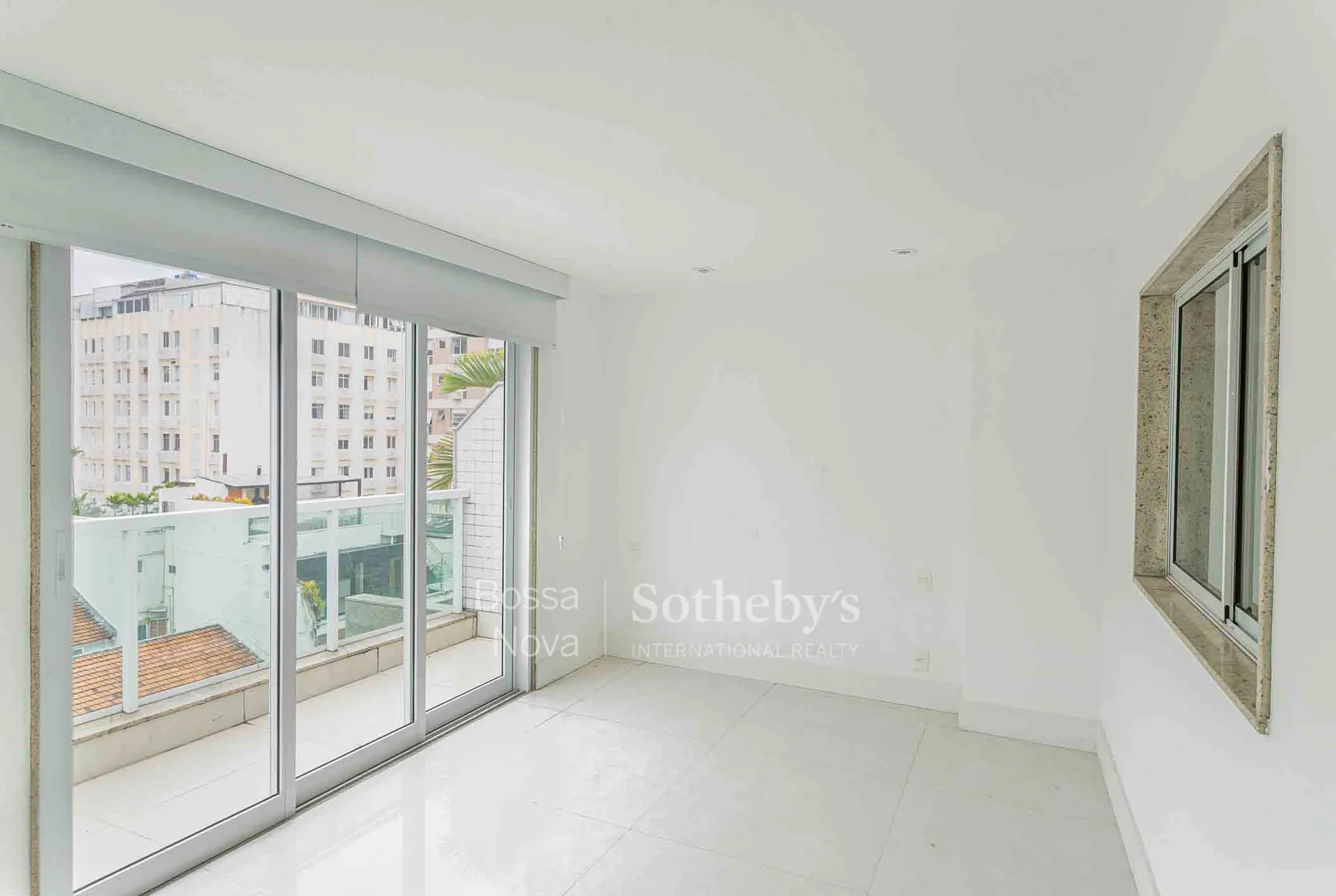 3-bedroom apartment with a private BBQ — photo 9