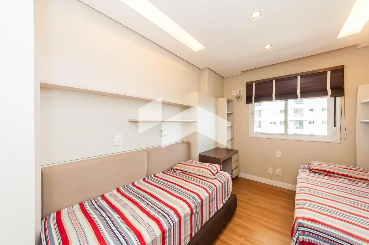 Furnished 71 m² apartment with 2 bedrooms and 2 bathrooms — photo 9