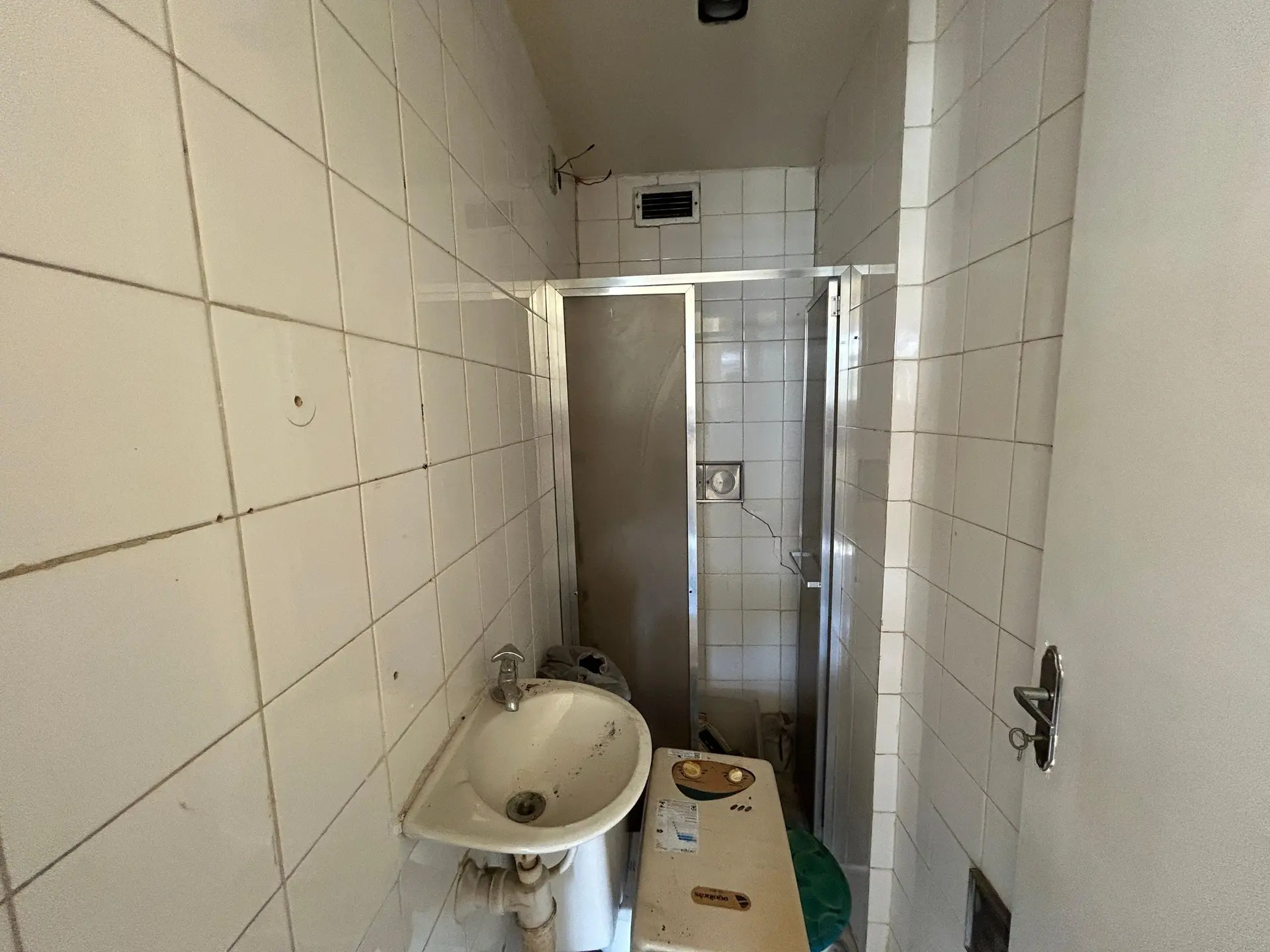 Деревянный пол или ламинат и 2 спальни: квартира 80 м² — photo 34