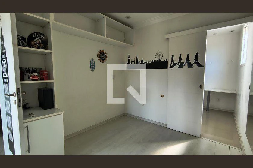Condominium house with open-plan kitchen and 7 en-suites — photo 46