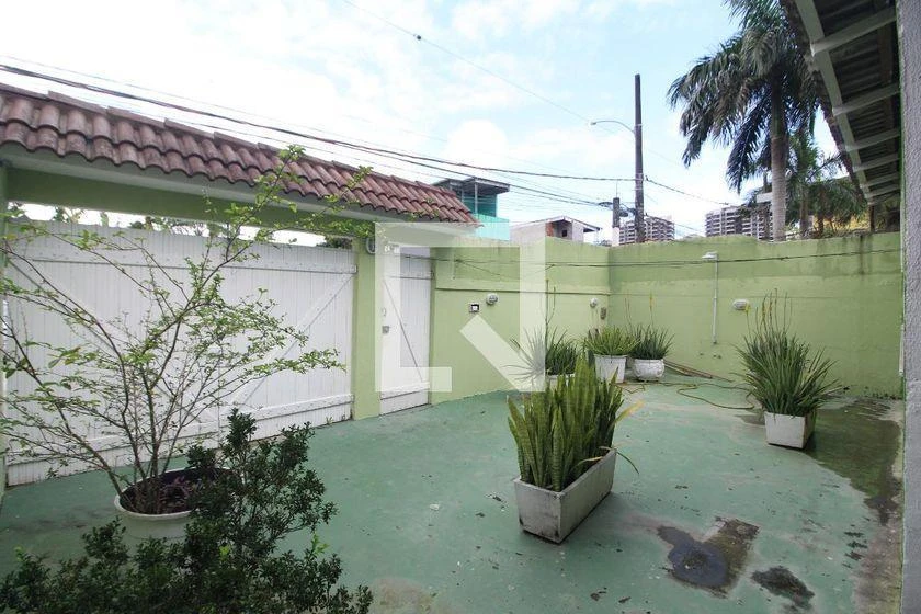 Casa para aluguel com 4 quartos e 240 m² — photo 5