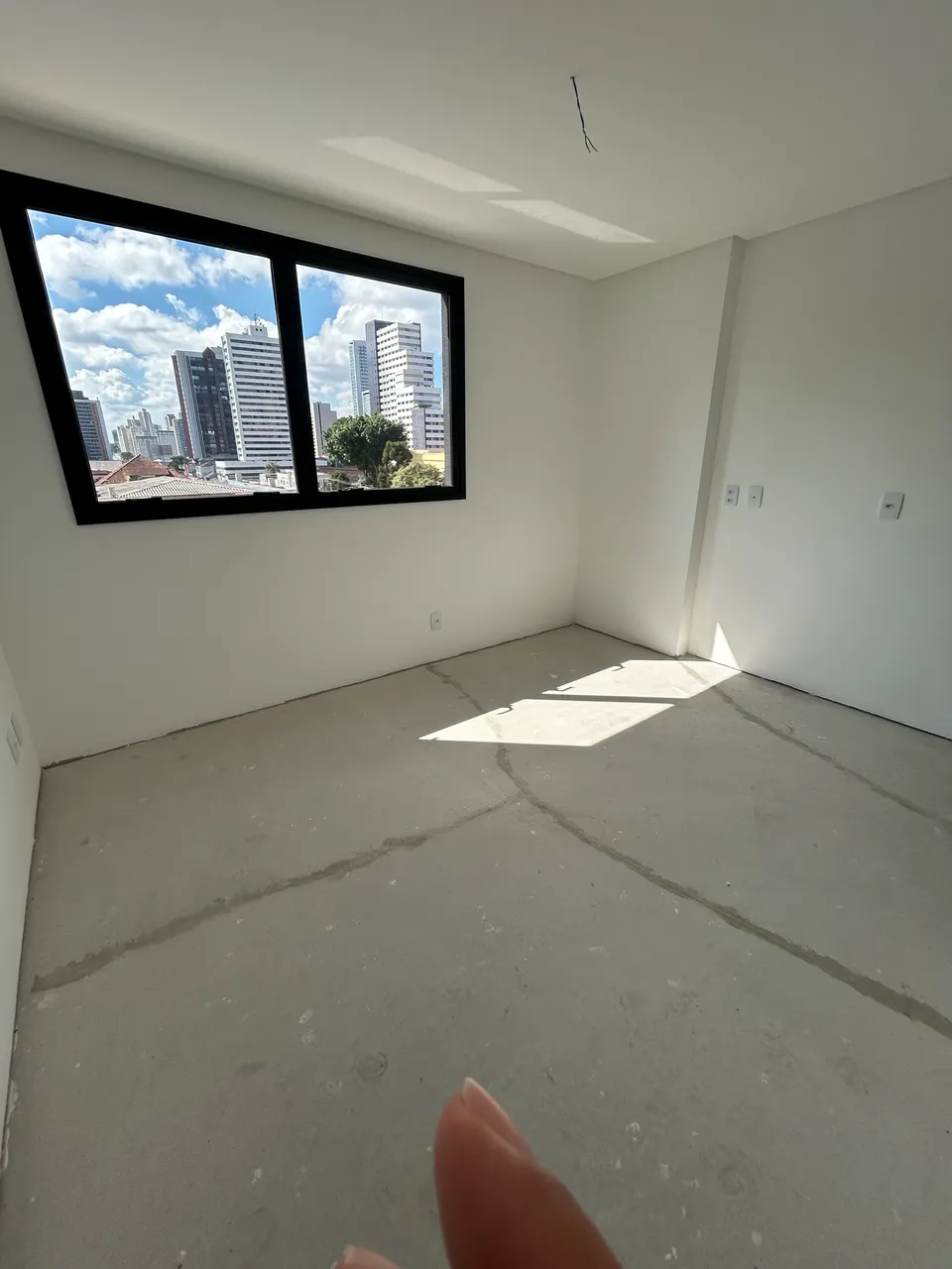 Apartamento de 1 quarto e 1 banheiro com varanda fechada — photo 9
