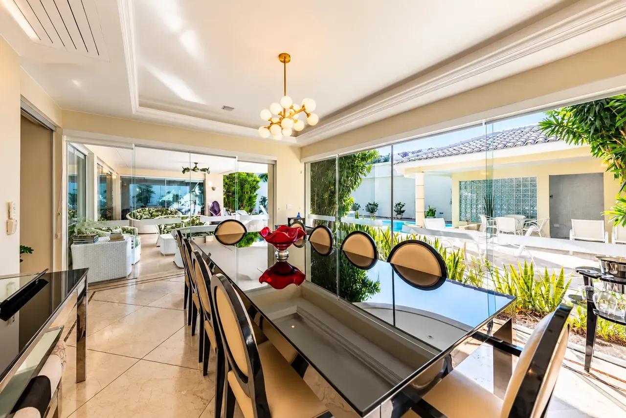 5 quartos e lava-louças: casa de 922 m² — photo 2