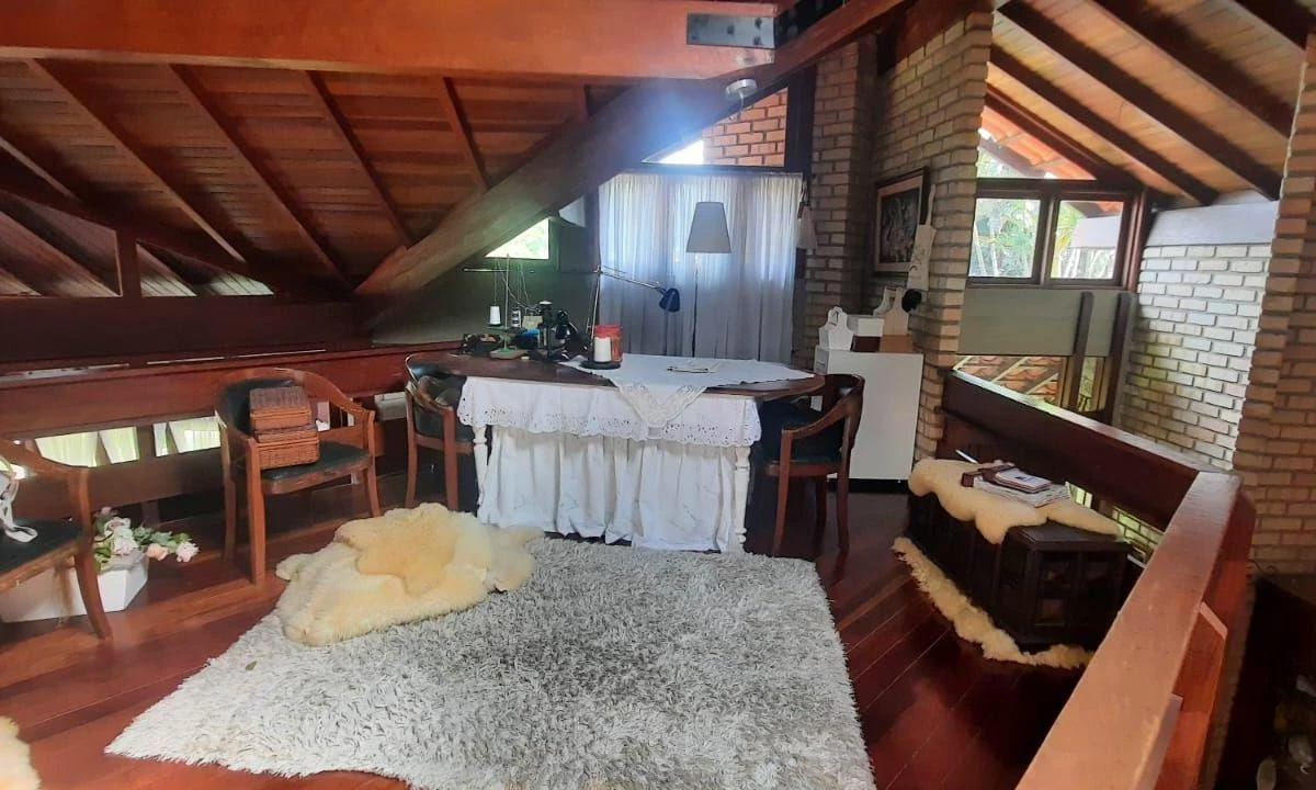 340 m² house with a water view and floor-to-ceiling windows — photo 21