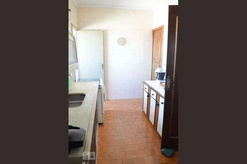 2-bedroom apartment with a closed kitchen and gas stove — photo 19