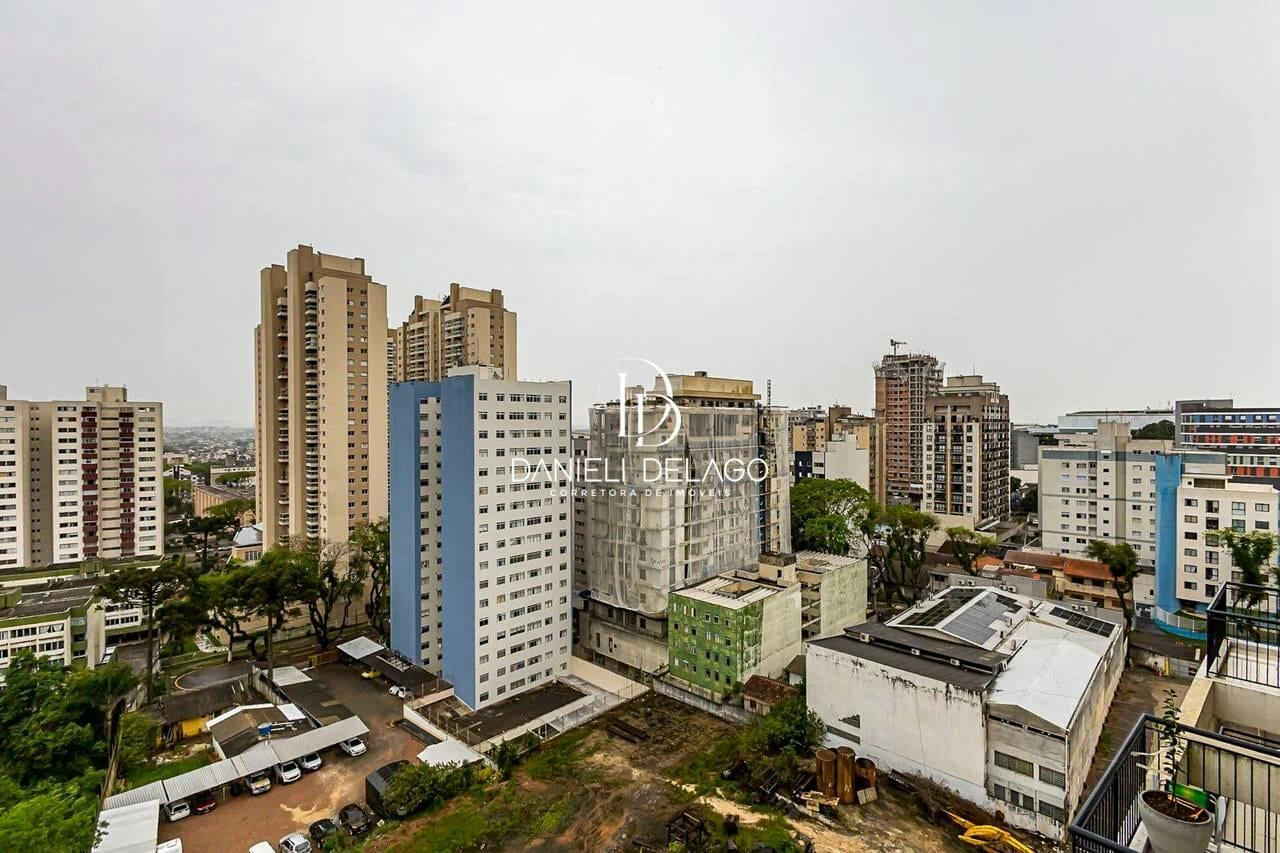 One-bedroom apartment with a park view in Curitiba — photo 27