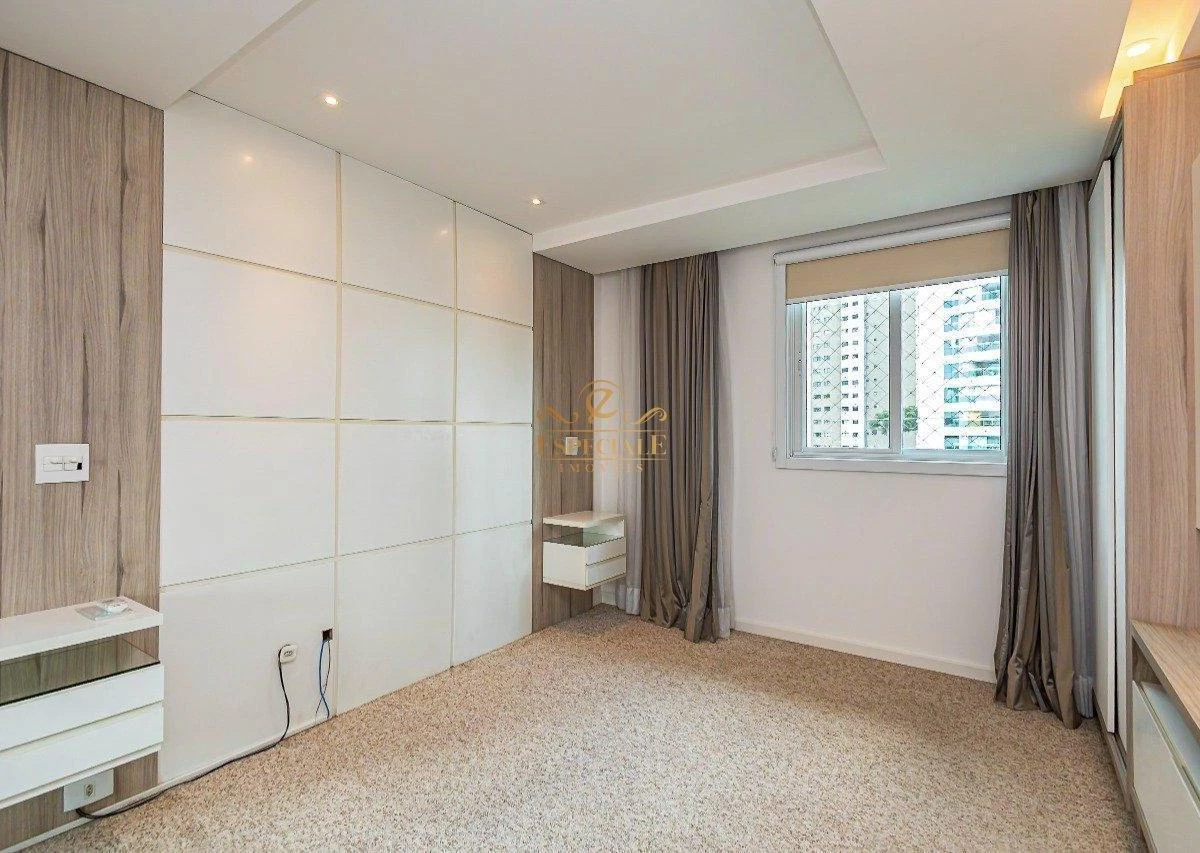 Apartamento, 193 m², com banheira — photo 8