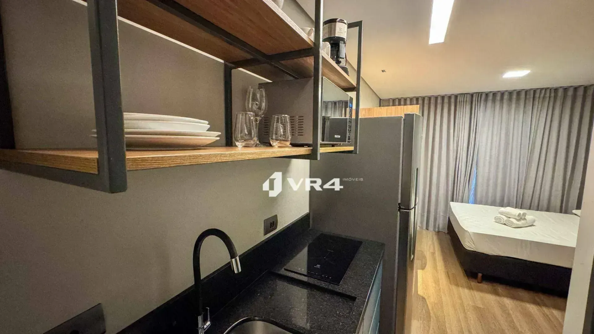 Furnished studio 19 m² with balcony and private BBQ — photo 4