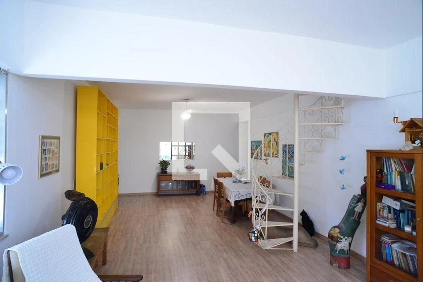 Unfurnished 6-bedroom apartment with 340 m² — photo 8