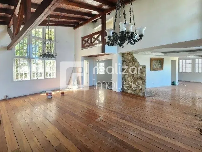 8-bedroom house with 566 m² and 4 covered parking — photo 9