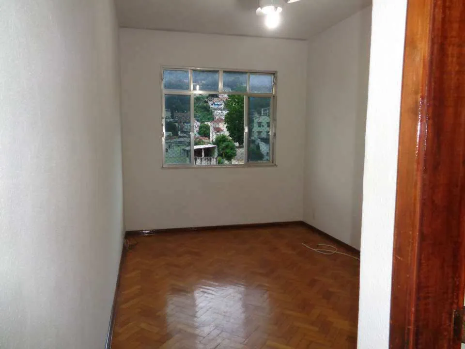 Apartment with a separate kitchen and 2 bedrooms — photo 3