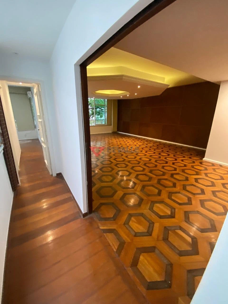 Квартира в оренду з 4 спальнями та 210 м² — photo 11