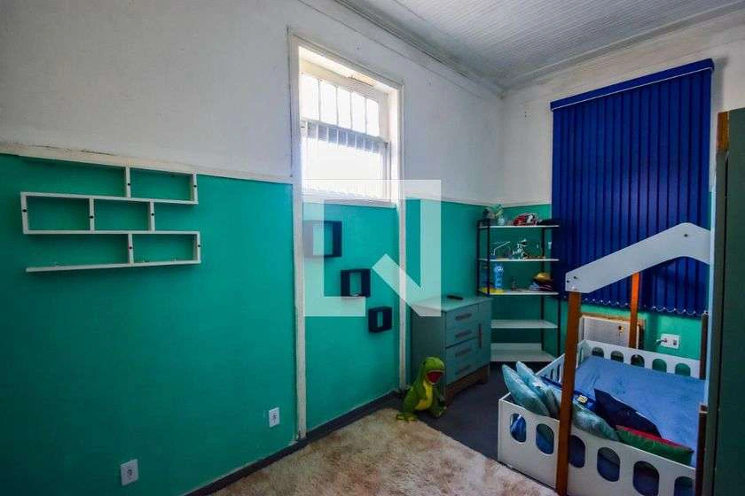 Дом с 4 спальнями, 3 парковками и частным садом — photo 4