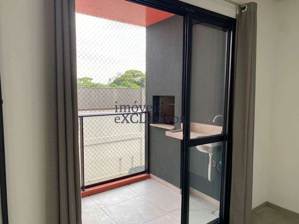1-bedroom apartment with no parking space and a balcony — photo 3