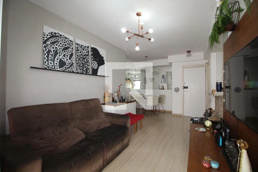Glass-enclosed balcony in a 2-bedroom apartment, 78 m² — photo 17