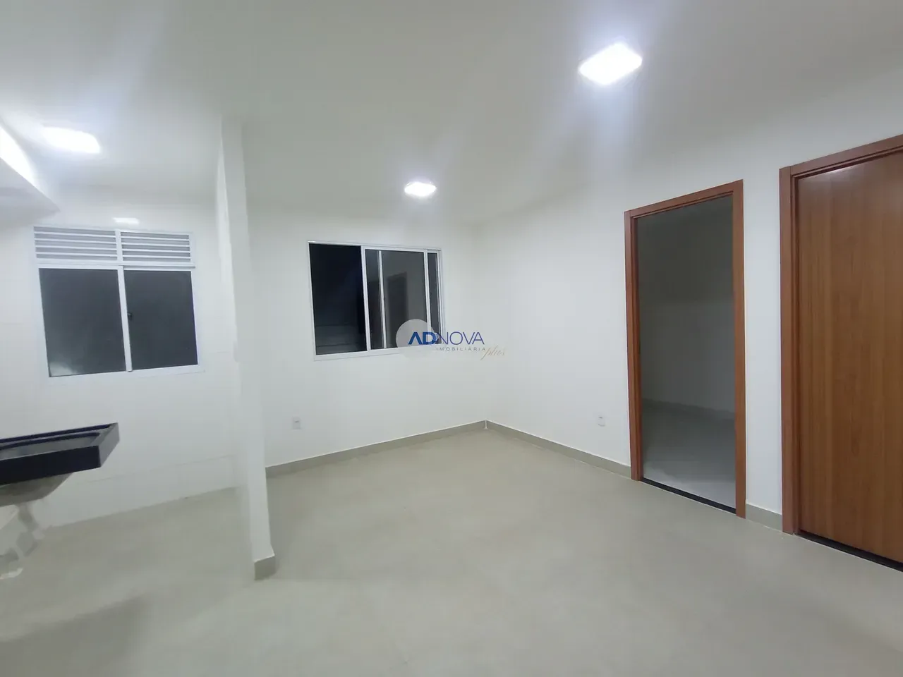 Apartamento de 2 quartos com 40 m² e banheiro moderno — photo 7