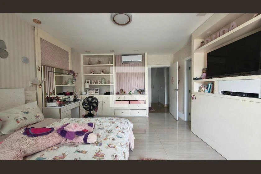 Casa em condomínio com 7 quartos e 9 banheiros — photo 17