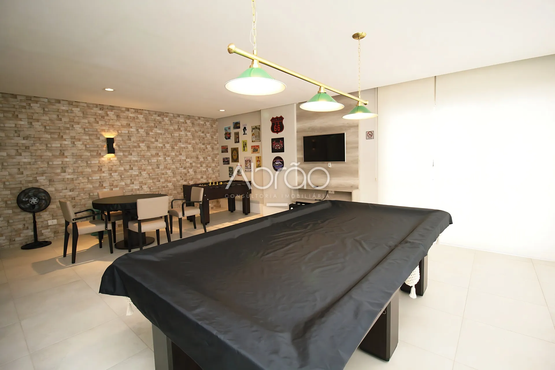 Spacious 3-bedroom apartment with 3 bathrooms — photo 33