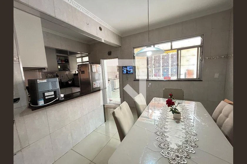 Furnished house with 4 bedrooms and 2 bathrooms — photo 36