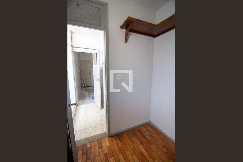 Apartment, 85 m², with wood or laminate floors — photo 39